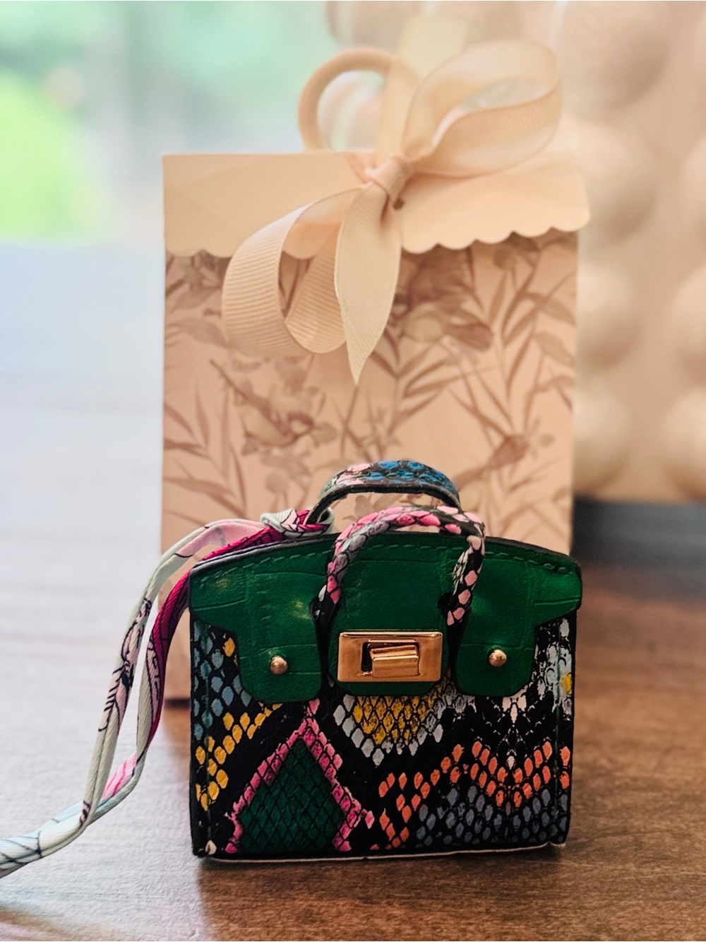 Green and snakeskin patterned Mini handbag charm!